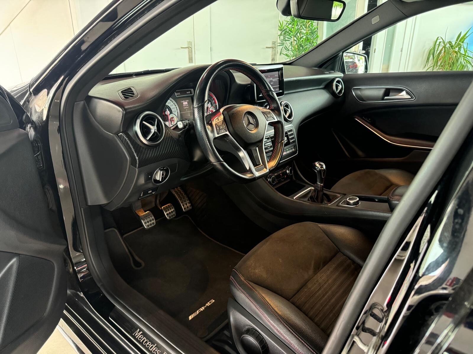 MERCEDES-BENZ CLASE A A200 AMG