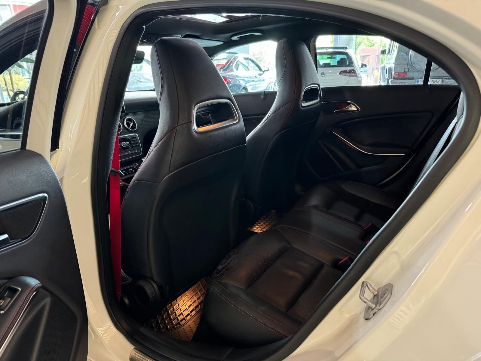 MERCEDES-BENZ CLASE A A200 AMG LINE