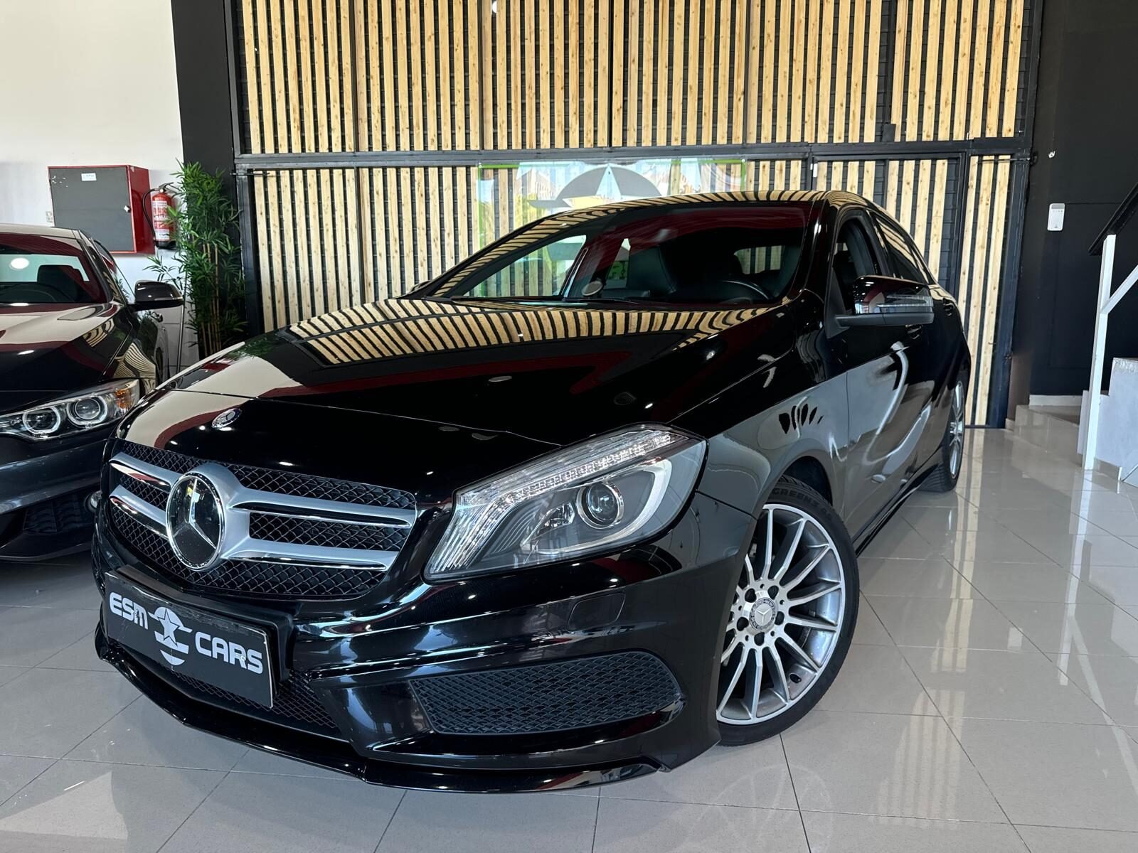 MERCEDES-BENZ CLASE A A200 AMG