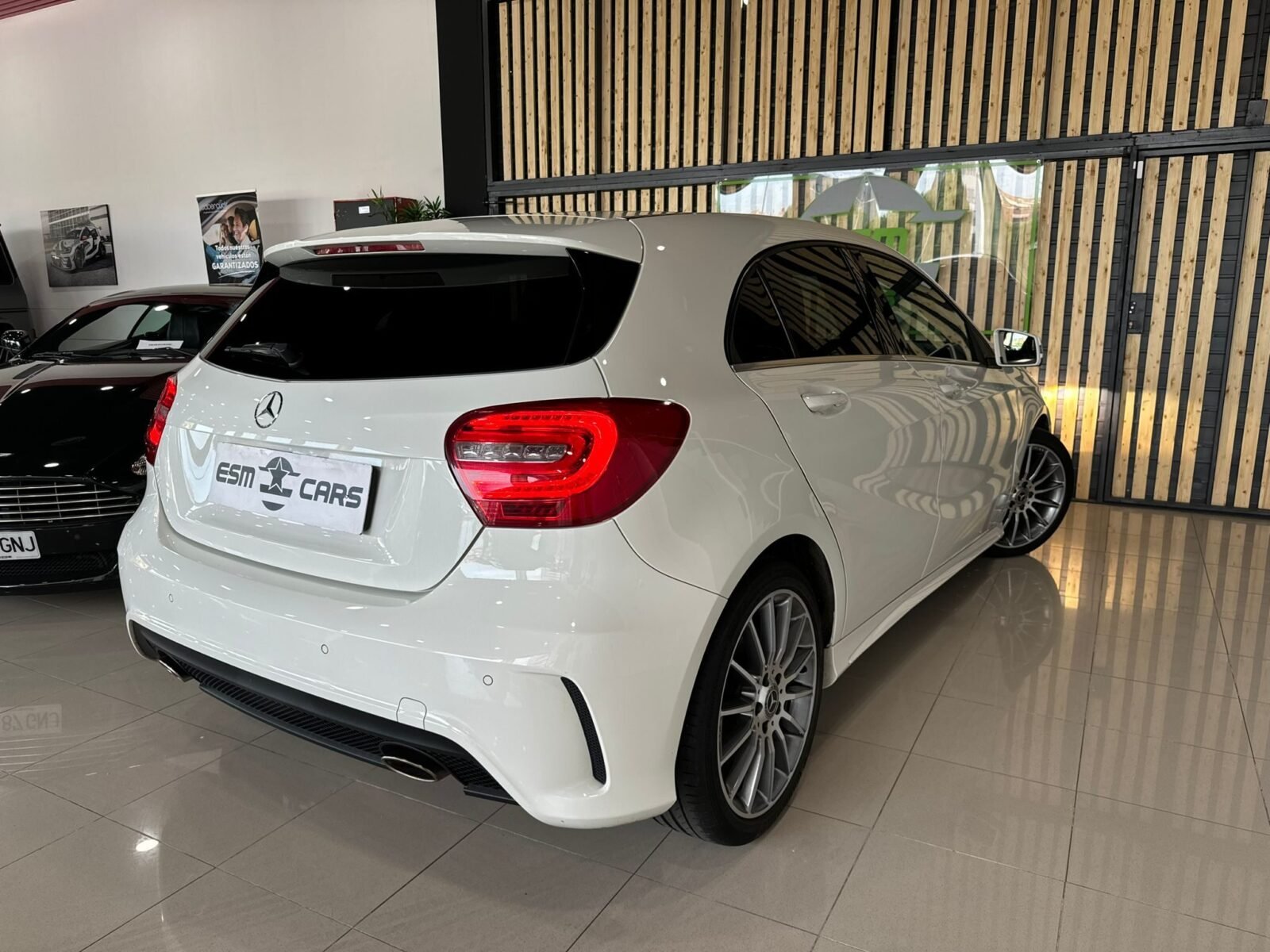 MERCEDES-BENZ CLASE A A200 AMG LINE 