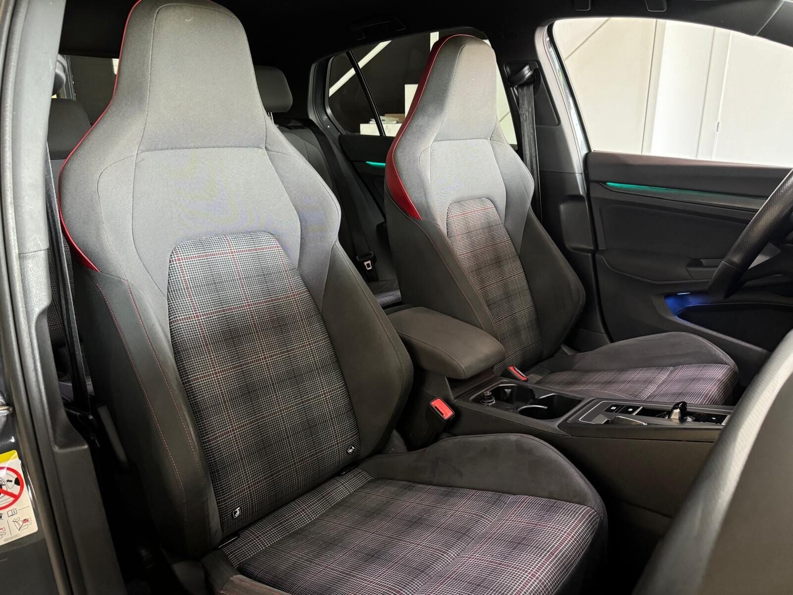 VOLKSWAGEN GOLF GTI 2.0 TSI DSG