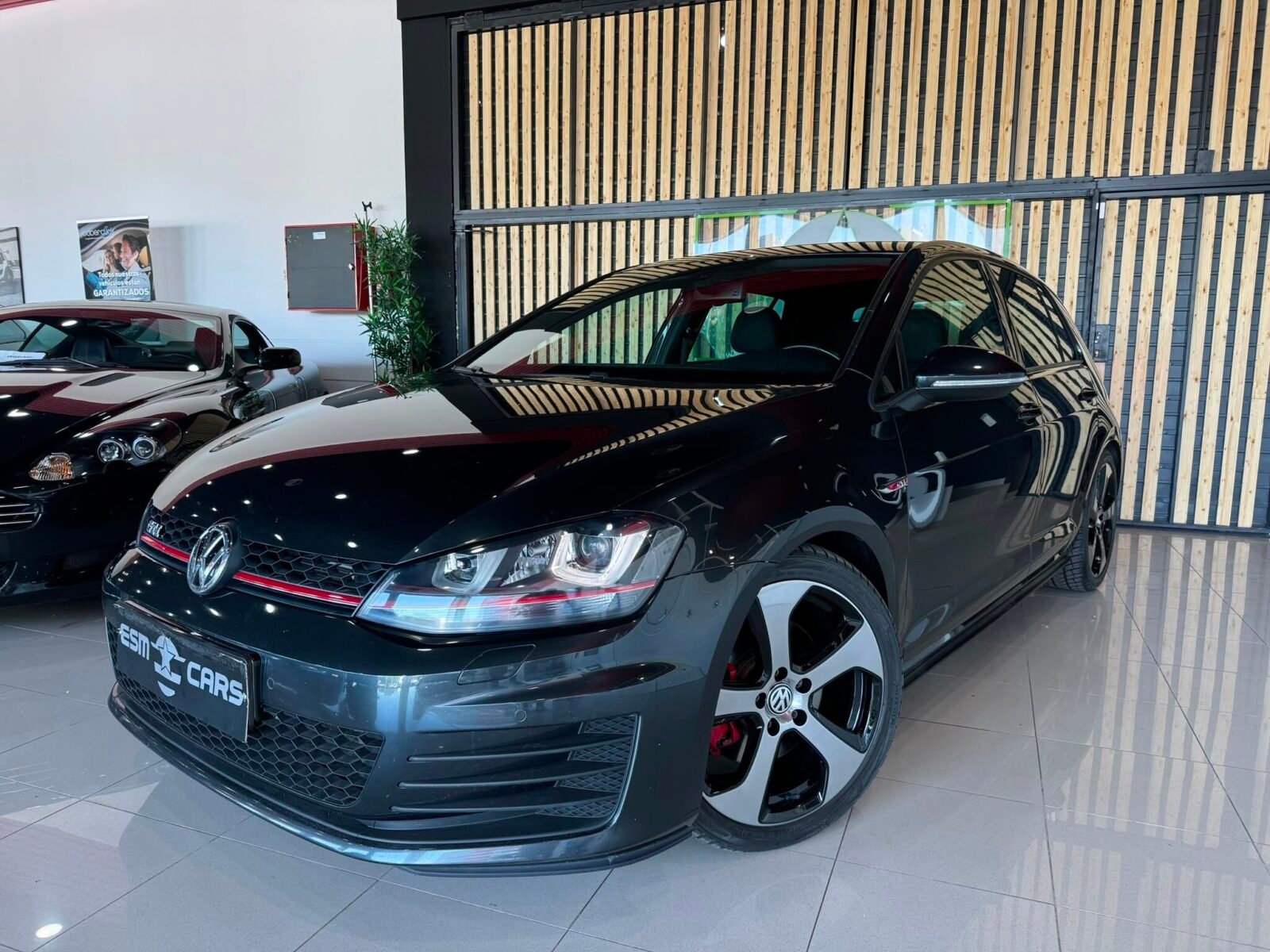 VOLKSWAGEN GOLF GTI 2.0 TSI
