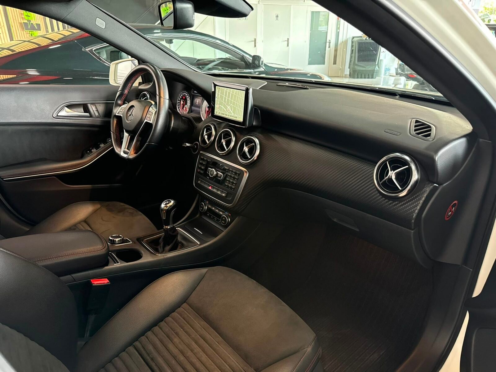 MERCEDES-BENZ CLASE A A200 AMG LINE