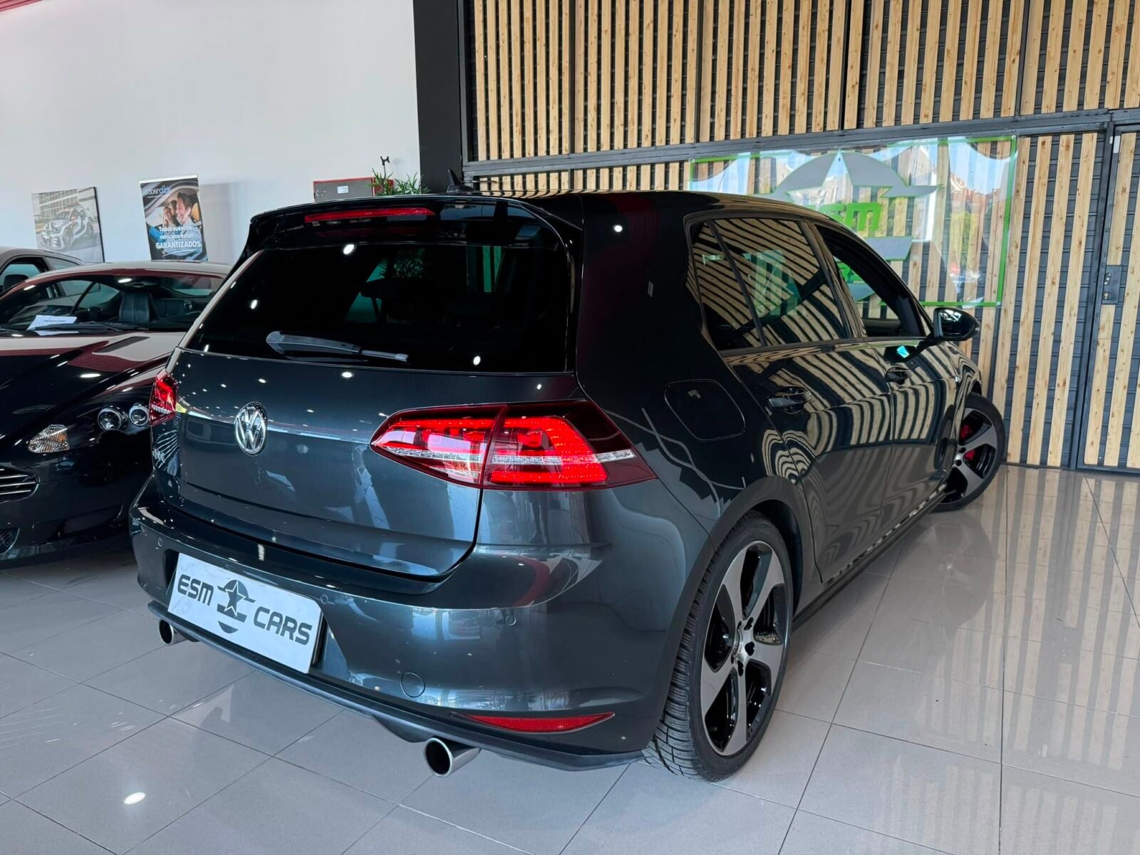VOLKSWAGEN GOLF GTI 2.0 TSI