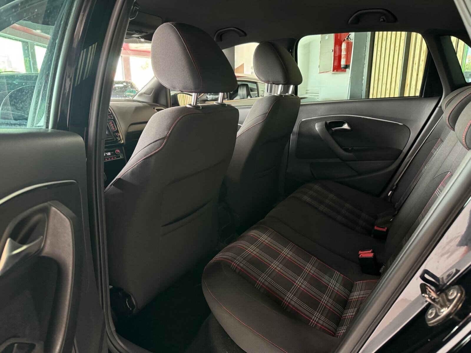 VOLKSWAGEN POLO GTI 1.8 TSI
