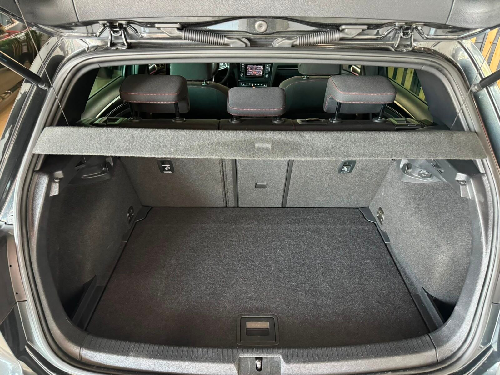 VOLKSWAGEN GOLF GTI 2.0 TSI