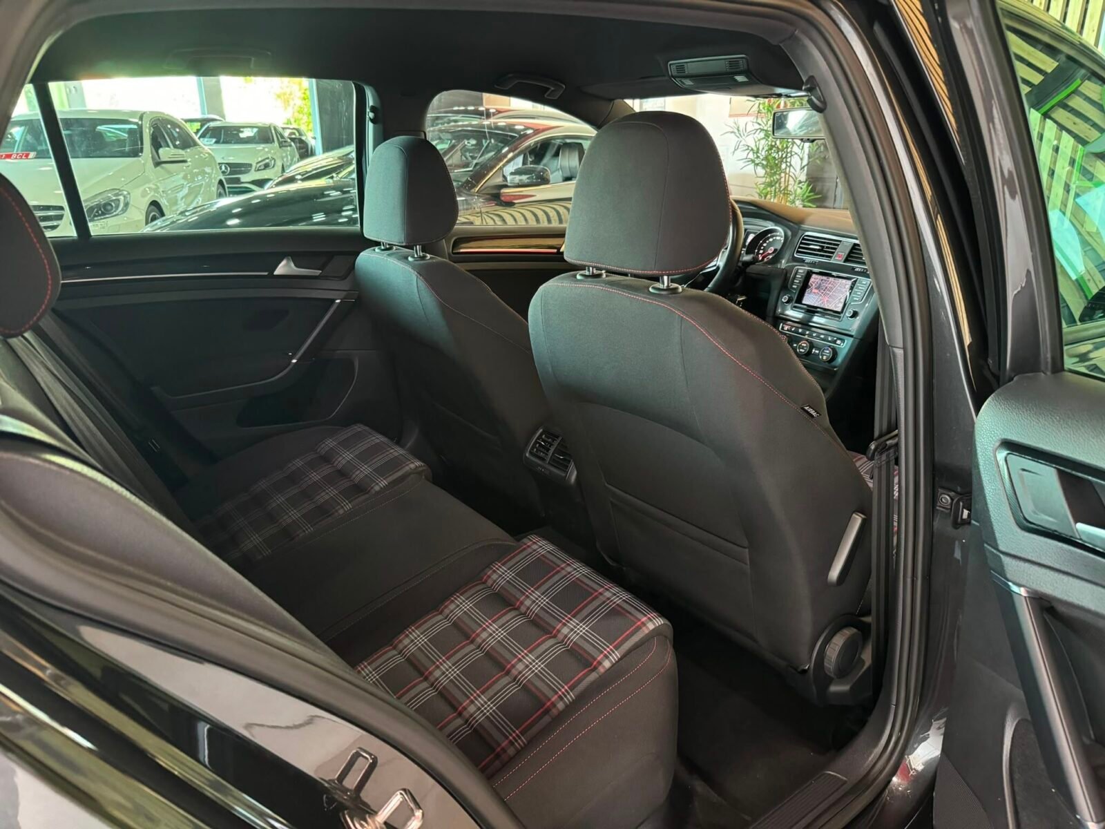 VOLKSWAGEN GOLF GTI 2.0 TSI