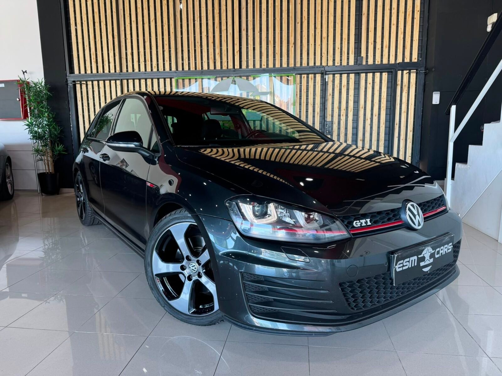 VOLKSWAGEN GOLF GTI 2.0 TSI