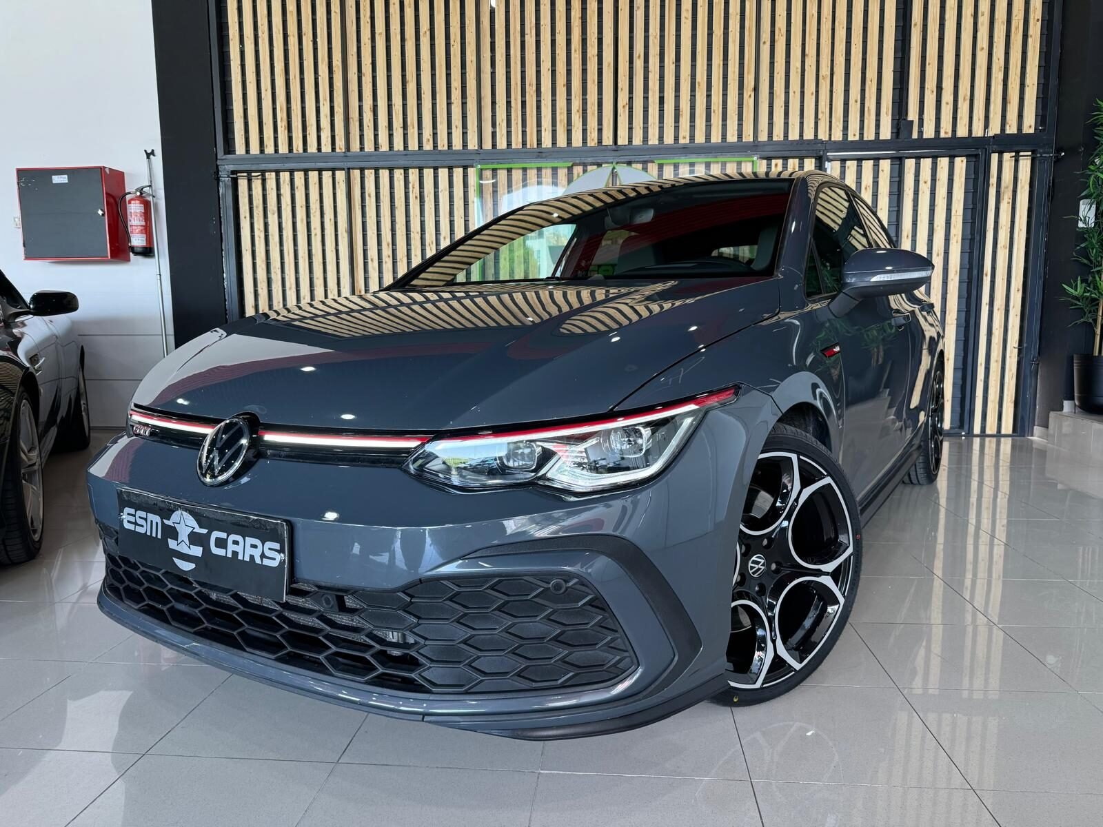 VOLKSWAGEN GOLF GTI 2.0 TSI DSG