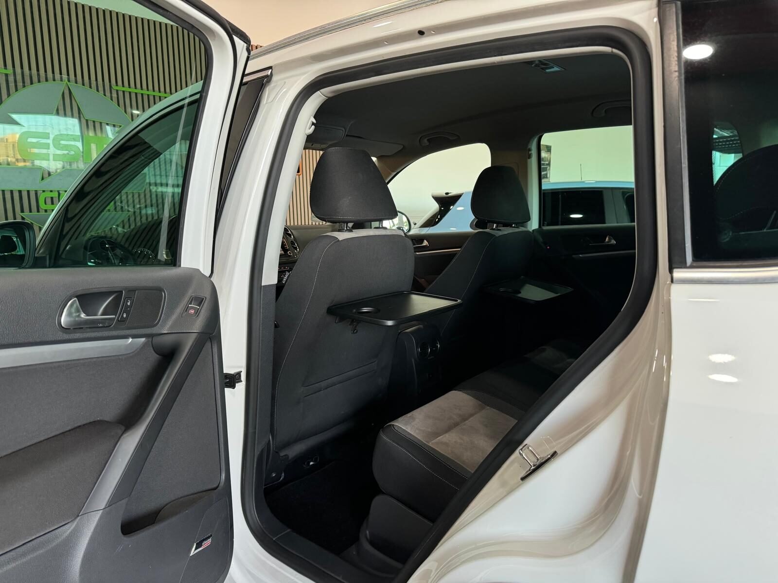 VOLKSWAGEN TIGUAN RLINE
