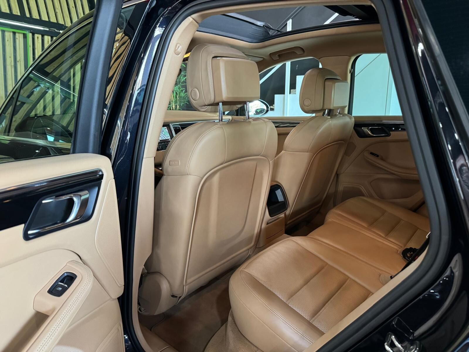 PORSCHE Macan S 