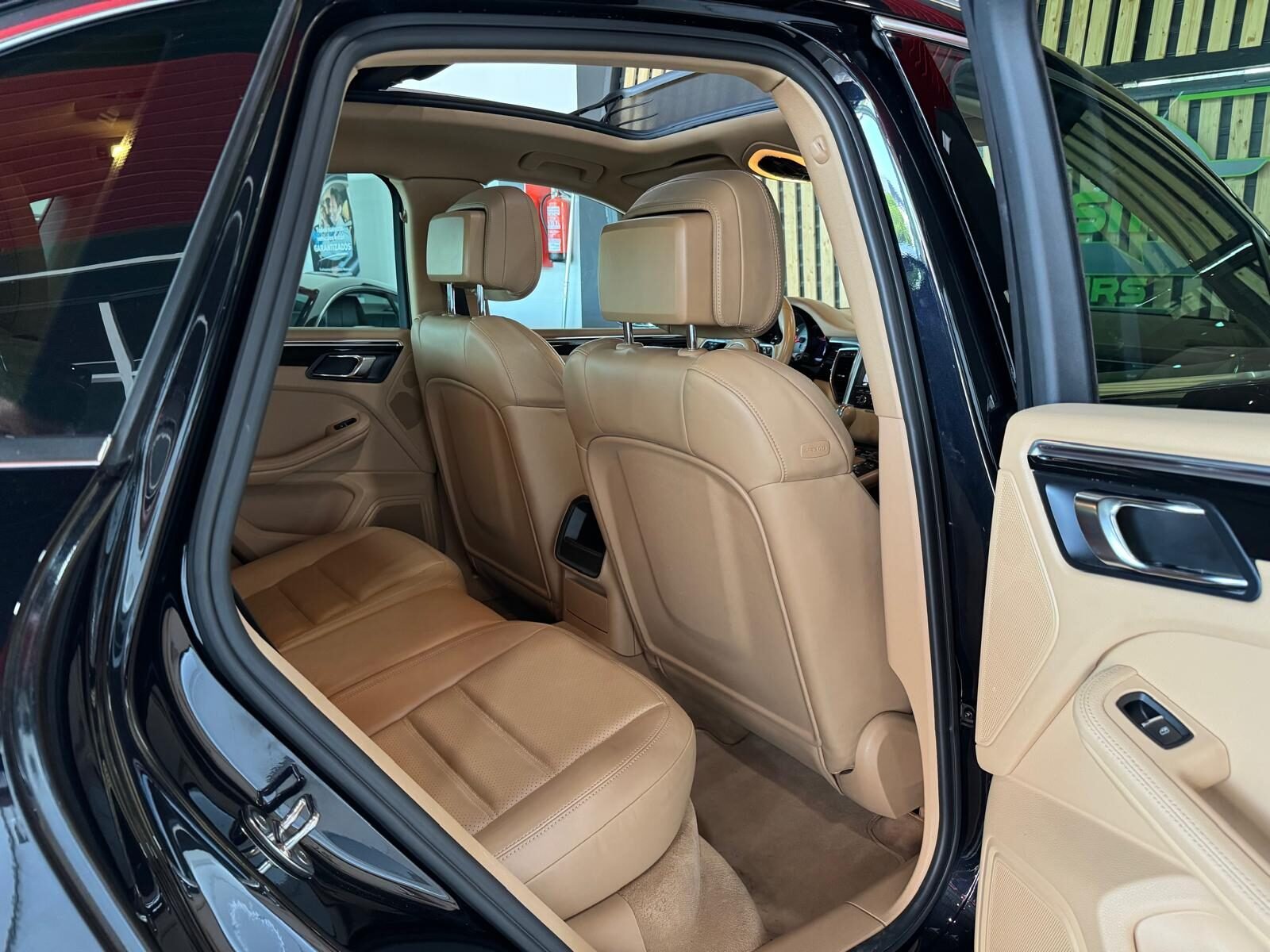 PORSCHE Macan S 
