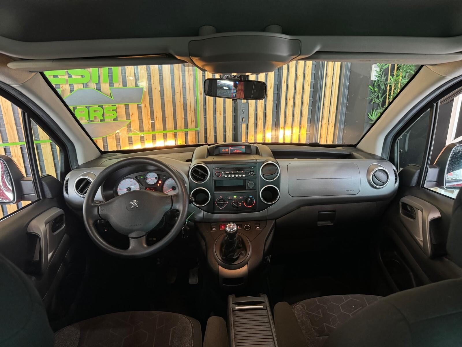 PEUGEOT TEPEE ACTIVE 1.6 BLUEHDI