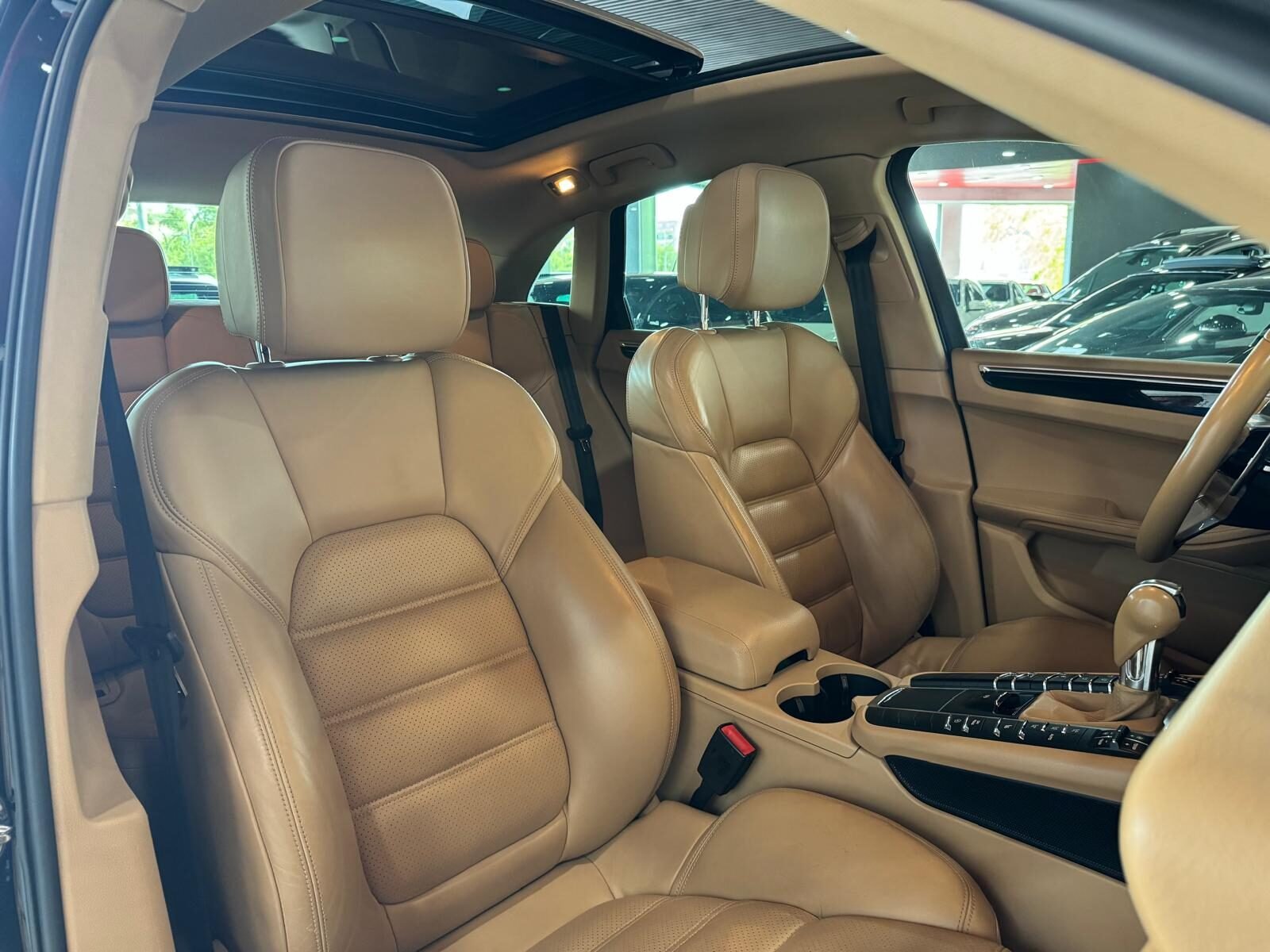 PORSCHE Macan S 