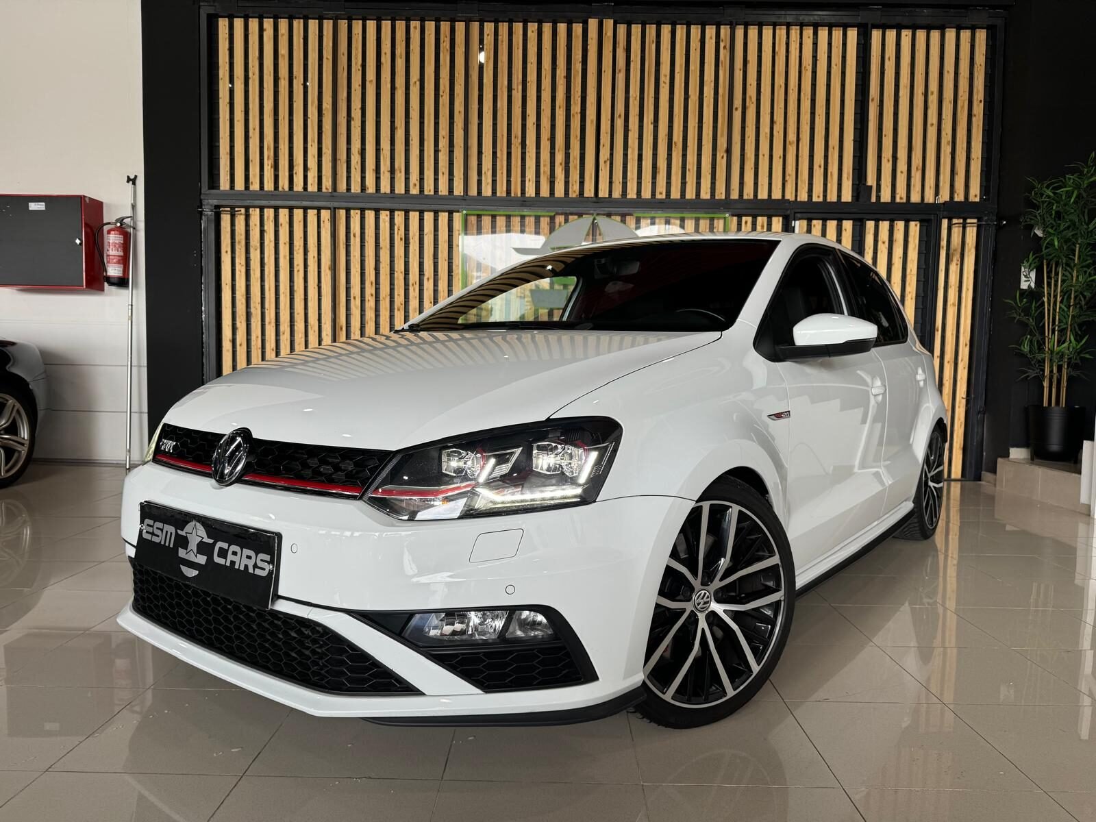 VOLKSWAGEN POLO GTI 1.8 TSI