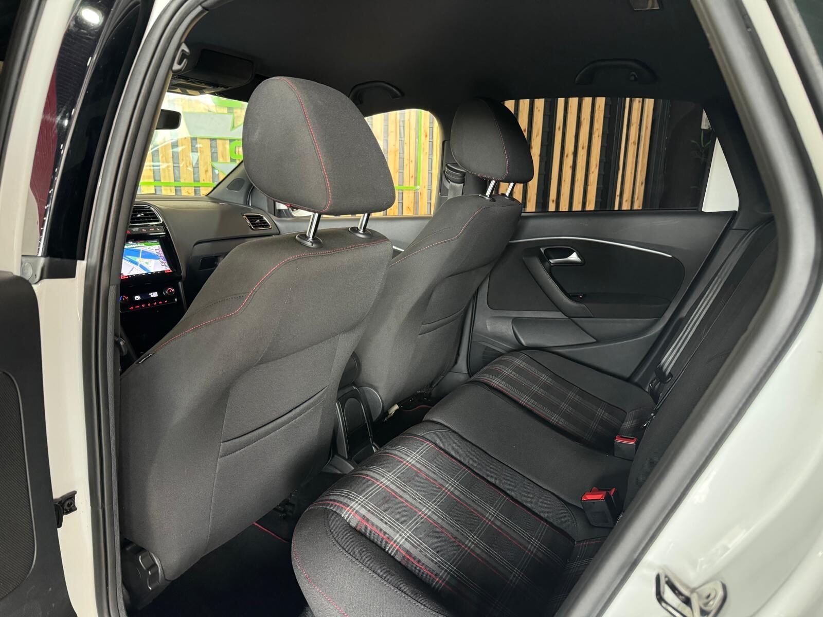 VOLKSWAGEN POLO GTI 1.8 TSI